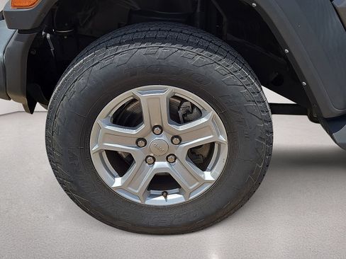 Used 2023 Jeep Wrangler Unlimited Sport AWD/4WD image 10