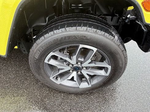 Used 2024 Jeep Wrangler Unlimited w/ Convenience Group AWD/4WD image 16