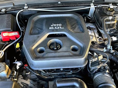 Used 2019 Jeep Wrangler Sport image 32