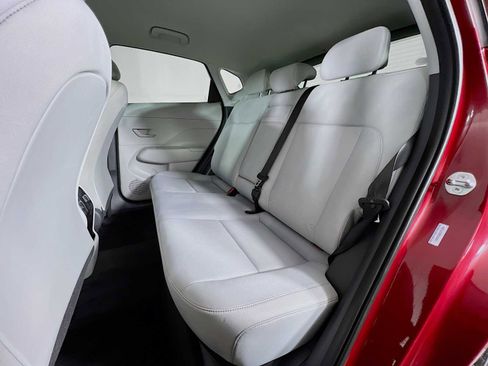 Used 2025 Hyundai Kona SEL image 23