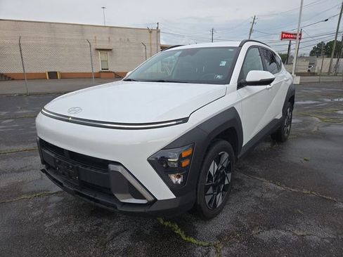 Used 2024 Hyundai Kona SEL AWD/4WD image 4