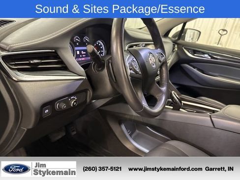 Used 2020 Buick Enclave Essence w/ Sound and Sites Package FWD image 39