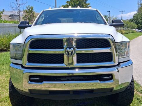 Used 2017 RAM 2500 Tradesman w/ Chrome Appearance Group AWD/4WD image 3