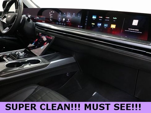 Used 2025 Cadillac Escalade V image 23