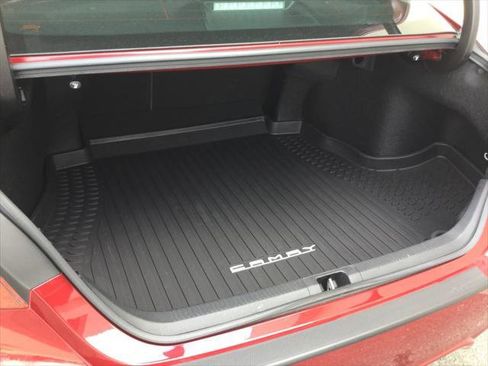 Certified 2018 Toyota Camry XSE FWD image 22