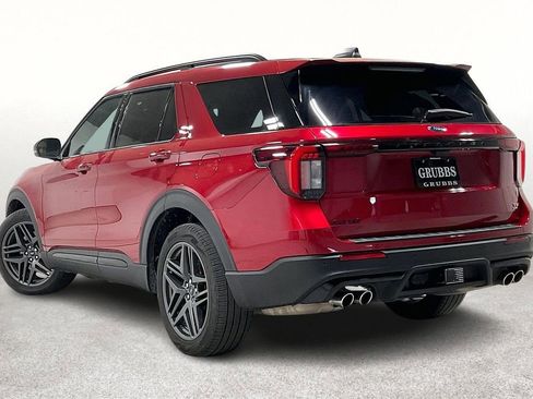 Used 2025 Ford Explorer ST image 15