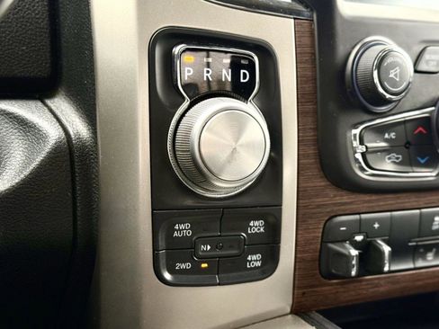 Used 2015 RAM 1500 Laramie w/ Convenience Group AWD/4WD image 19