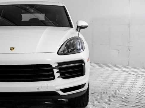 Used 2019 Porsche Cayenne S image 53
