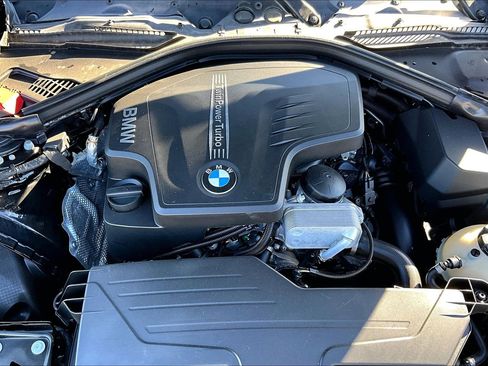 Used 2018 BMW 320i Sedan image 29