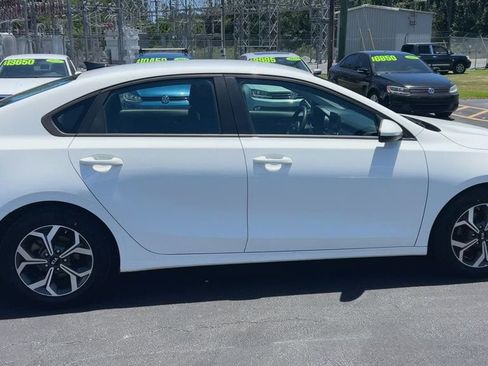 Used 2021 Kia Forte LXS FWD image 9