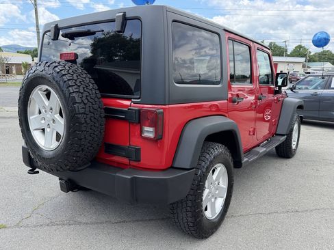 Used 2013 Jeep Wrangler Unlimited Sport AWD/4WD image 9