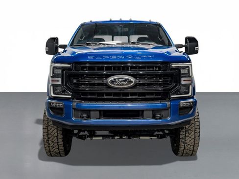 Used 2022 Ford F250 Lariat w/ Lariat Ultimate Package image 3