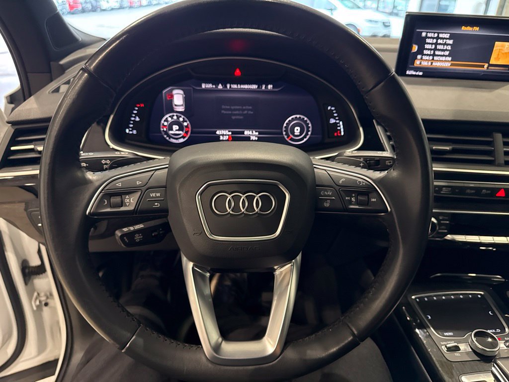 Used 2018 Audi Q7 3.0T Prestige AWD/4WD image 36