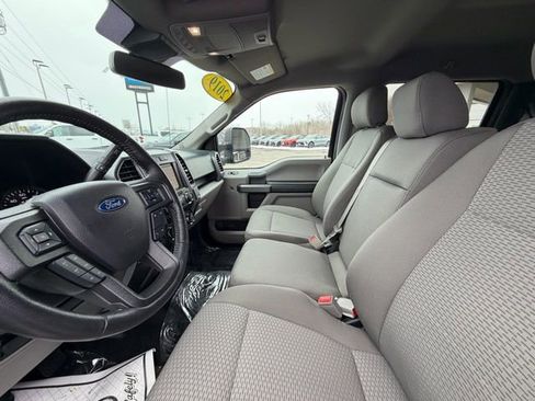 Used 2019 Ford F150 XLT w/ Equipment Group 302A Luxury image 12