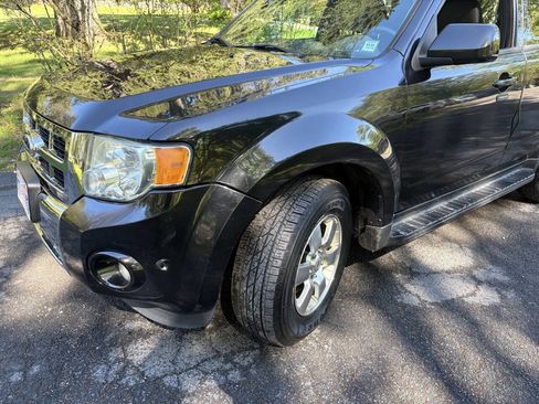 Used 2011 Ford Escape Limited w/ 302A Rapid Spec Order Code AWD/4WD image 4