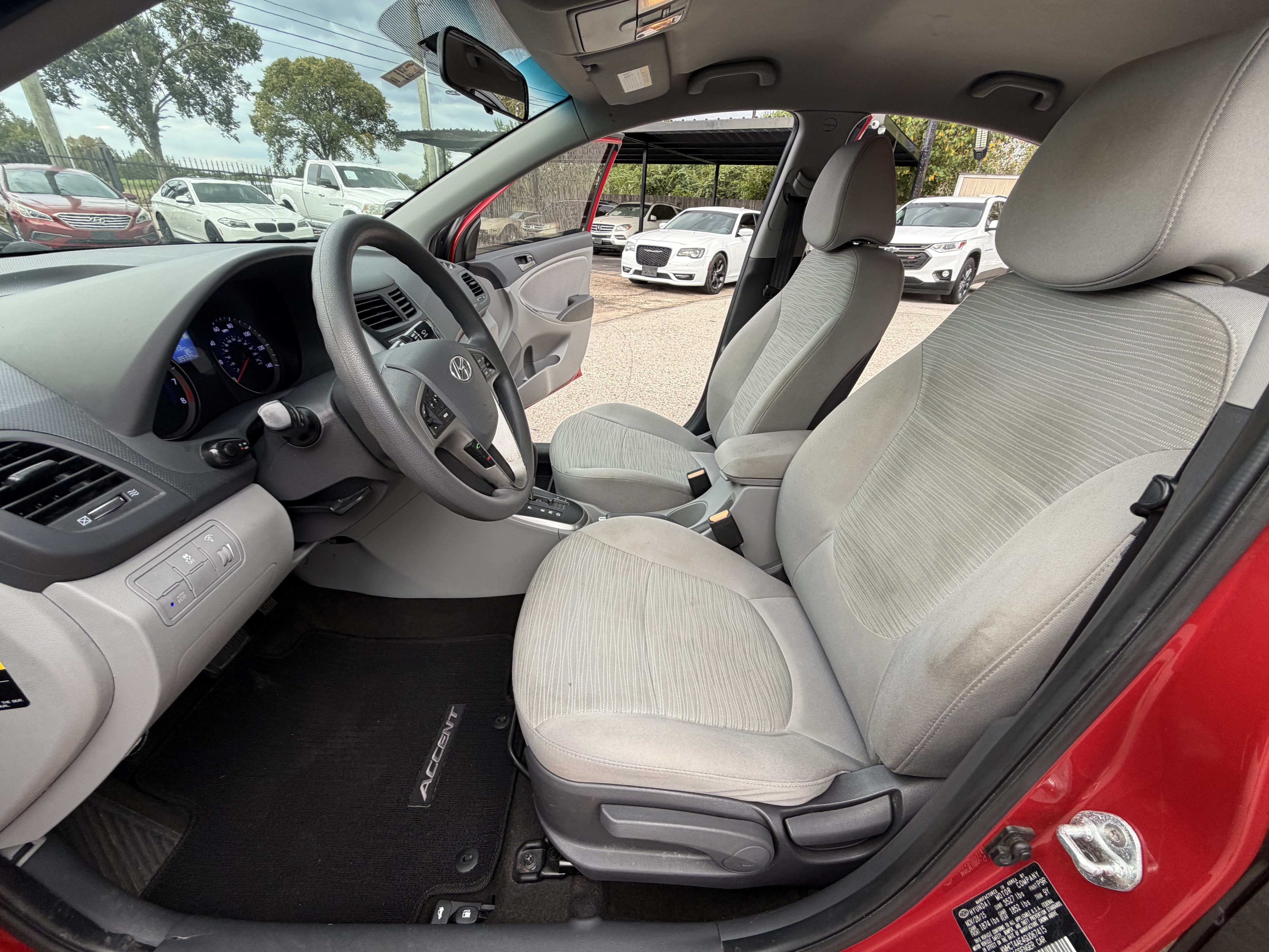 Used 2016 Hyundai Accent SE w/ Option Group 02 FWD image 19