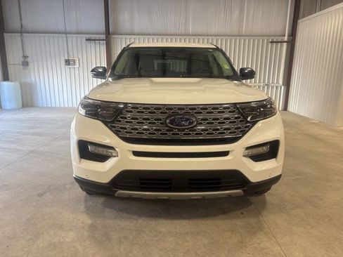 Used 2020 Ford Explorer Limited image 3