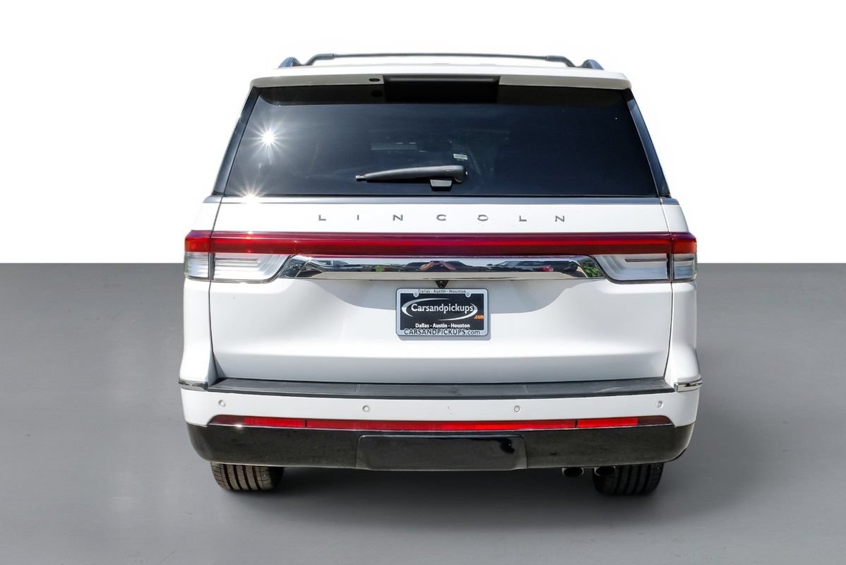 Used 2023 Lincoln Navigator L Reserve AWD/4WD image 8
