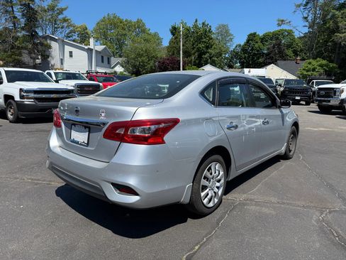 Used 2016 Nissan Sentra S FWD image 6