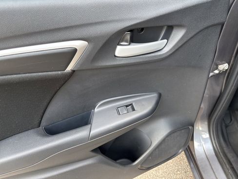 Used 2019 Honda Fit LX image 4