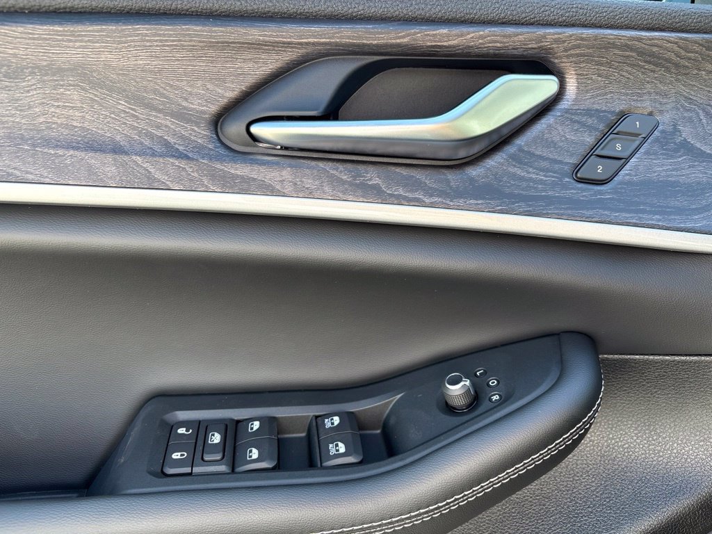 New 2027 Jeep Grand Cherokee Limited AWD/4WD image 10