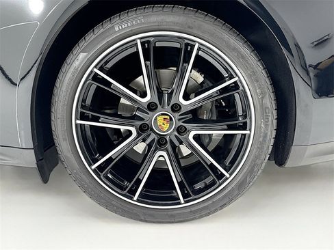 Used 2023 Porsche Panamera Platinum Edition image 36