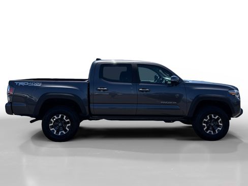Used 2023 Toyota Tacoma TRD Off-Road w/ Technology Package AWD/4WD image 6