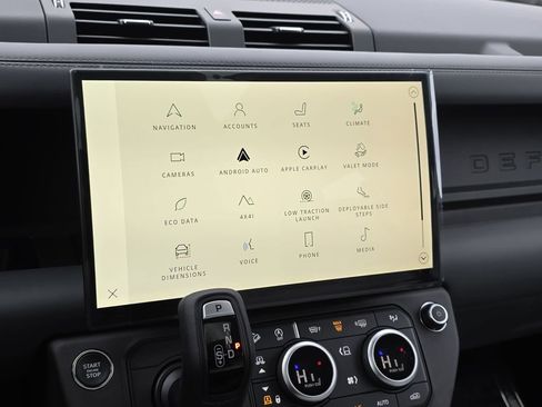 New 2026 Land Rover Defender 130 X-Dynamic SE image 21