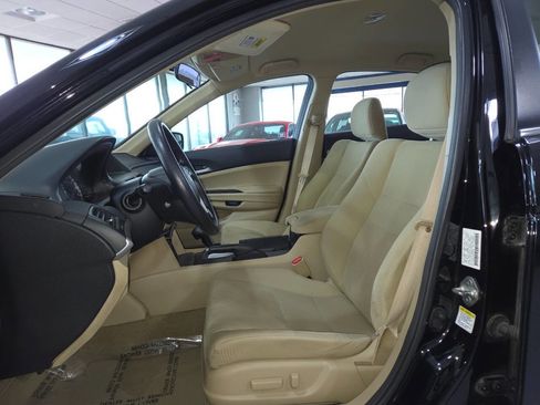 Used 2012 Honda Accord LX image 18