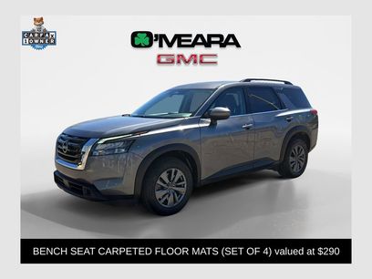 Used 2024 Nissan Pathfinder SV