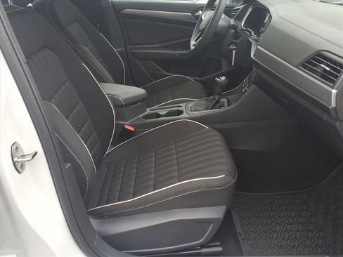 Certified 2022 Volkswagen Jetta Sport image 10