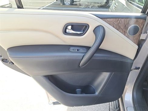 Used 2023 INFINITI QX80 Premium Select w/ Cargo Package image 9