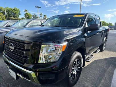 Used 2024 Nissan Titan SV w/ SV Convenience Package