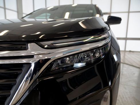 Used 2023 Chevrolet Equinox LT image 11