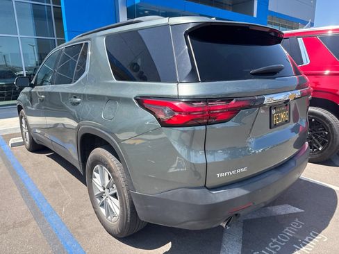 Used 2023 Chevrolet Traverse LT FWD image 5