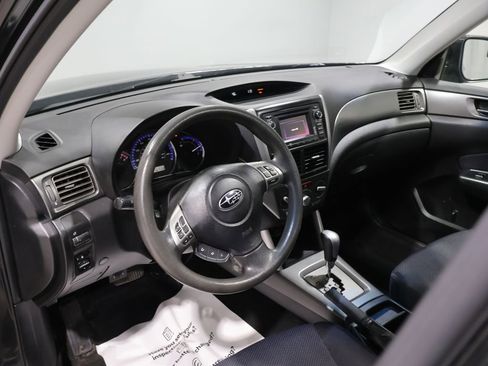Used 2013 Subaru Forester 2.5X Premium w/ All-Weather Plus Pkg AWD/4WD image 15