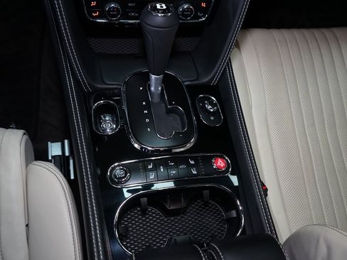 Used 2016 Bentley Continental GT image 11