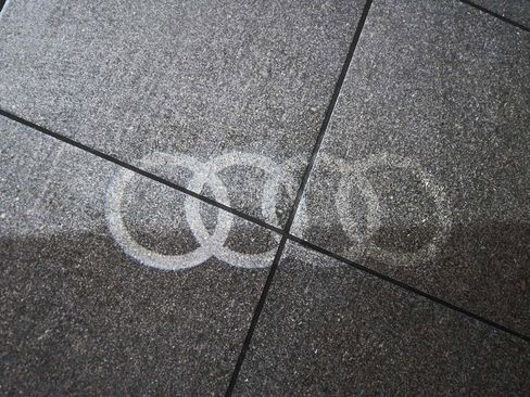 Used 2024 Audi Q4 e-tron Premium Plus w/ Premium Plus image 12