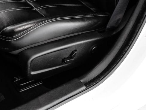 Used 2022 Chrysler 300 S RWD image 38
