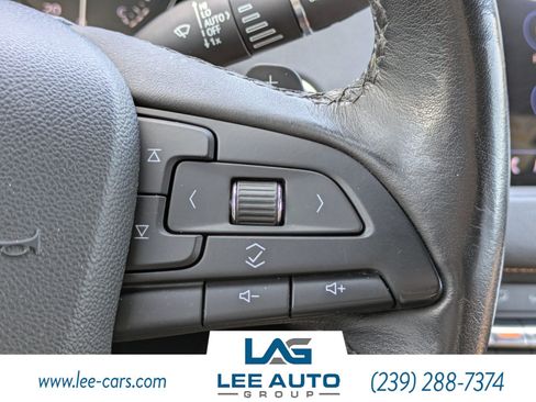 Used 2019 Cadillac XT4 Premium Luxury AWD/4WD image 24