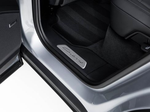 Used 2024 Porsche Cayenne image 50