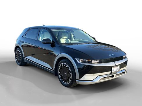 Used 2023 Hyundai Ioniq 5 Limited w/ Cargo Package image 7