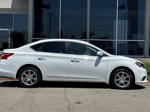 Used 2018 Nissan Sentra S FWD image 3