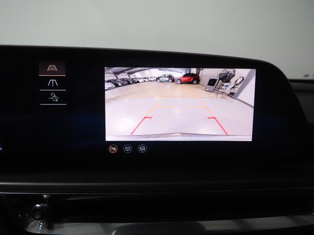 Used 2024 Cadillac Lyriq Tech AWD/4WD image 28