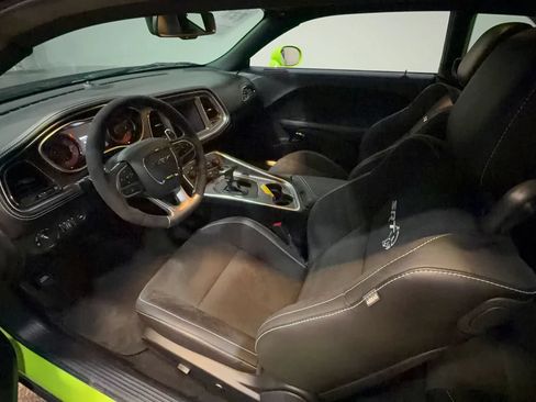Used 2023 Dodge Challenger SRT Hellcat RWD image 10