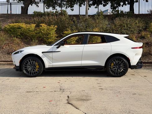 Used 2023 Aston Martin DBX 707 image 14