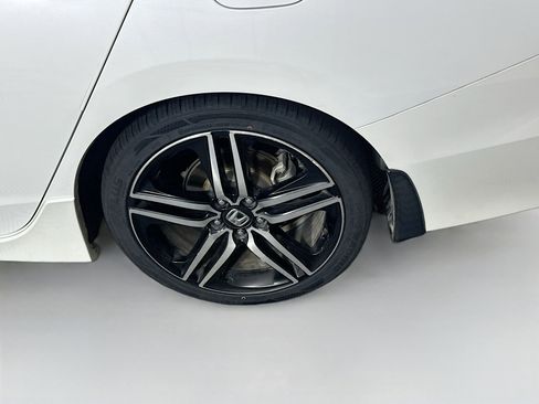 Used 2016 Honda Accord Sport image 11