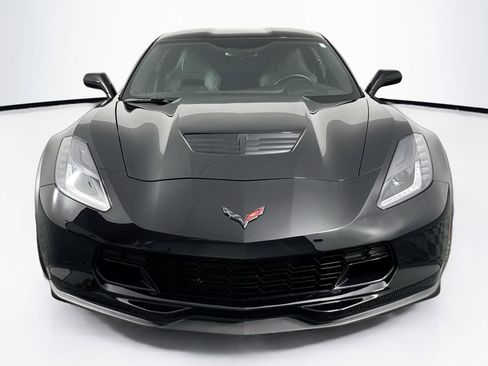 Used 2019 Chevrolet Corvette Z06 RWD image 4