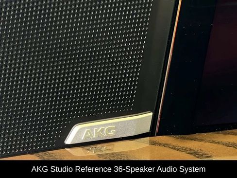 Used 2025 Cadillac Escalade Sport Platinum w/ LPO, ONYX Package image 11