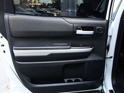 Used 2014 Toyota Tundra SR5 w/ SR5 Upgrade Package RWD image 9